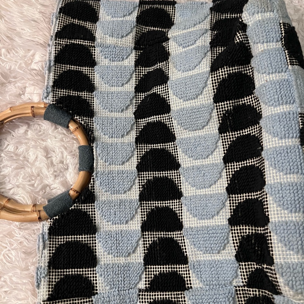 Isola Casa Carlotta Medium Tote Bag - Picture 14 of 16